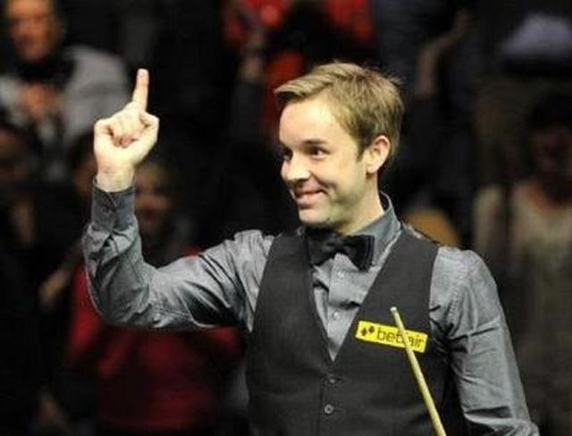 而是足球比 而是足球比