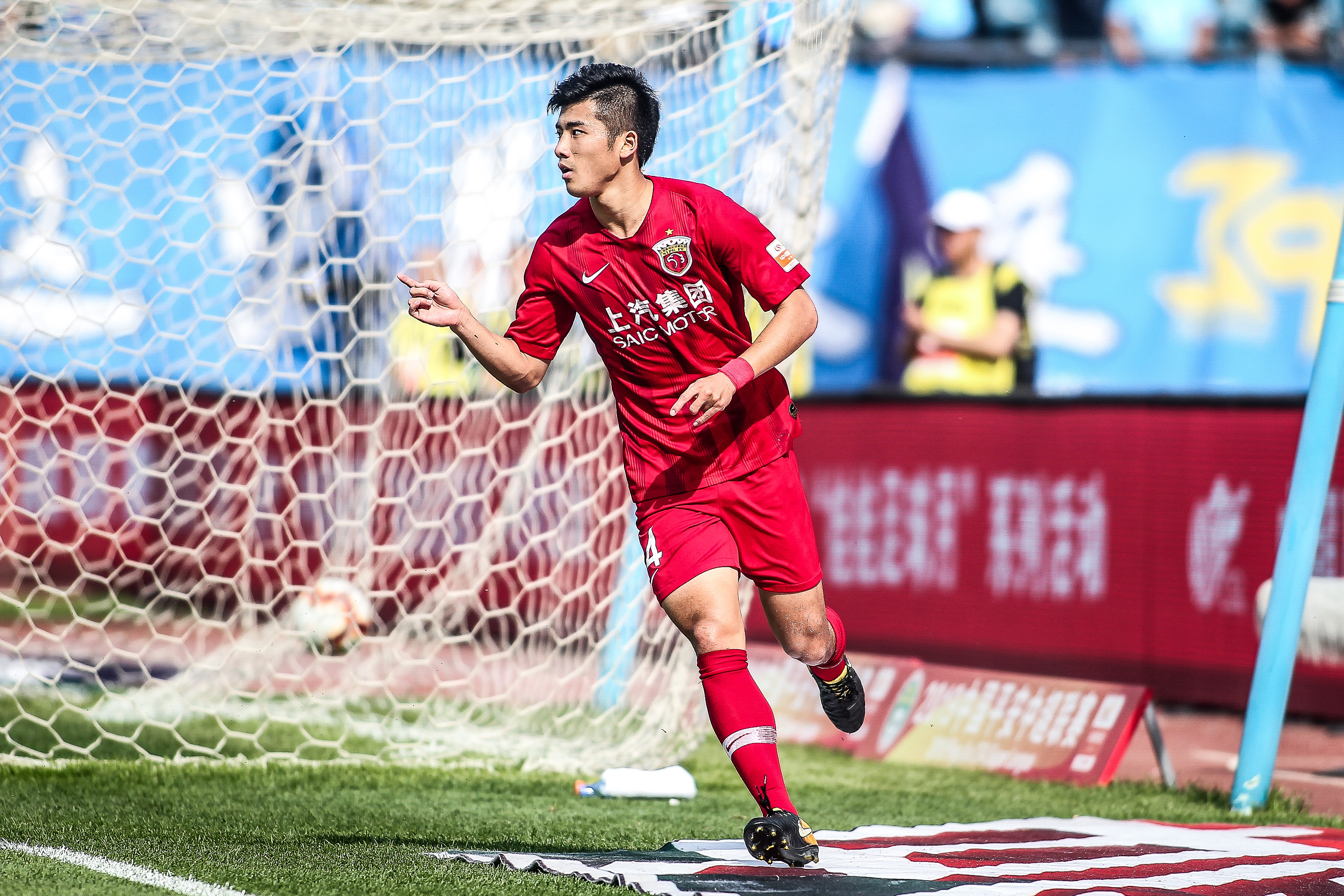 谁保护中路 谁保护中路